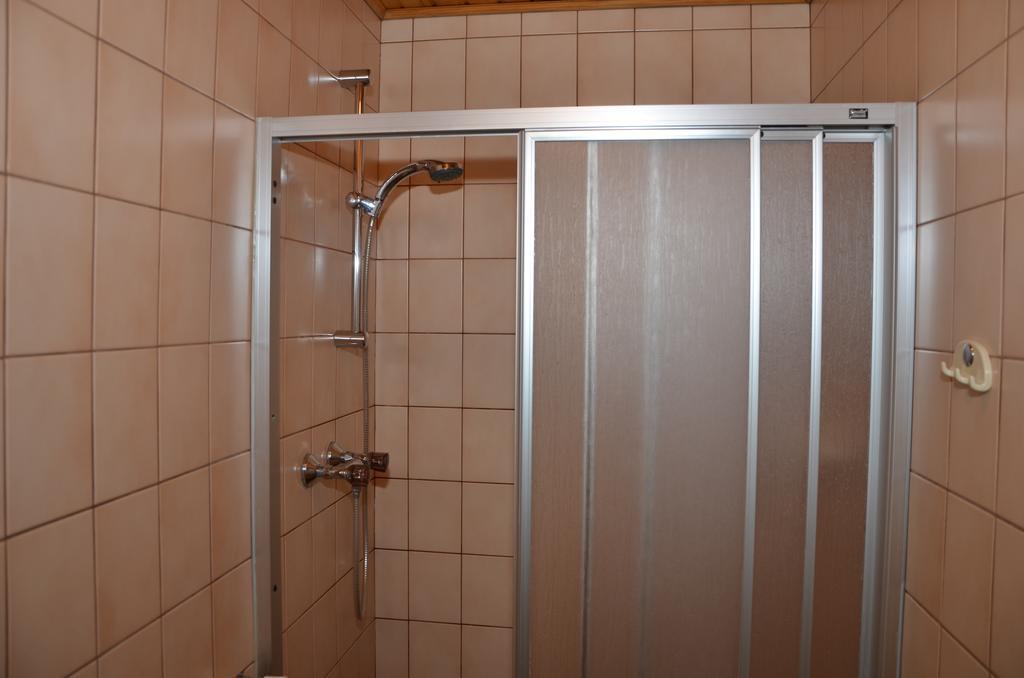 Hotel Haus Dachstein Schnitzer Eben Im Pongau Camera foto