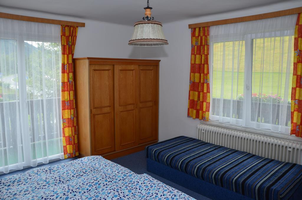 Hotel Haus Dachstein Schnitzer Eben Im Pongau Esterno foto