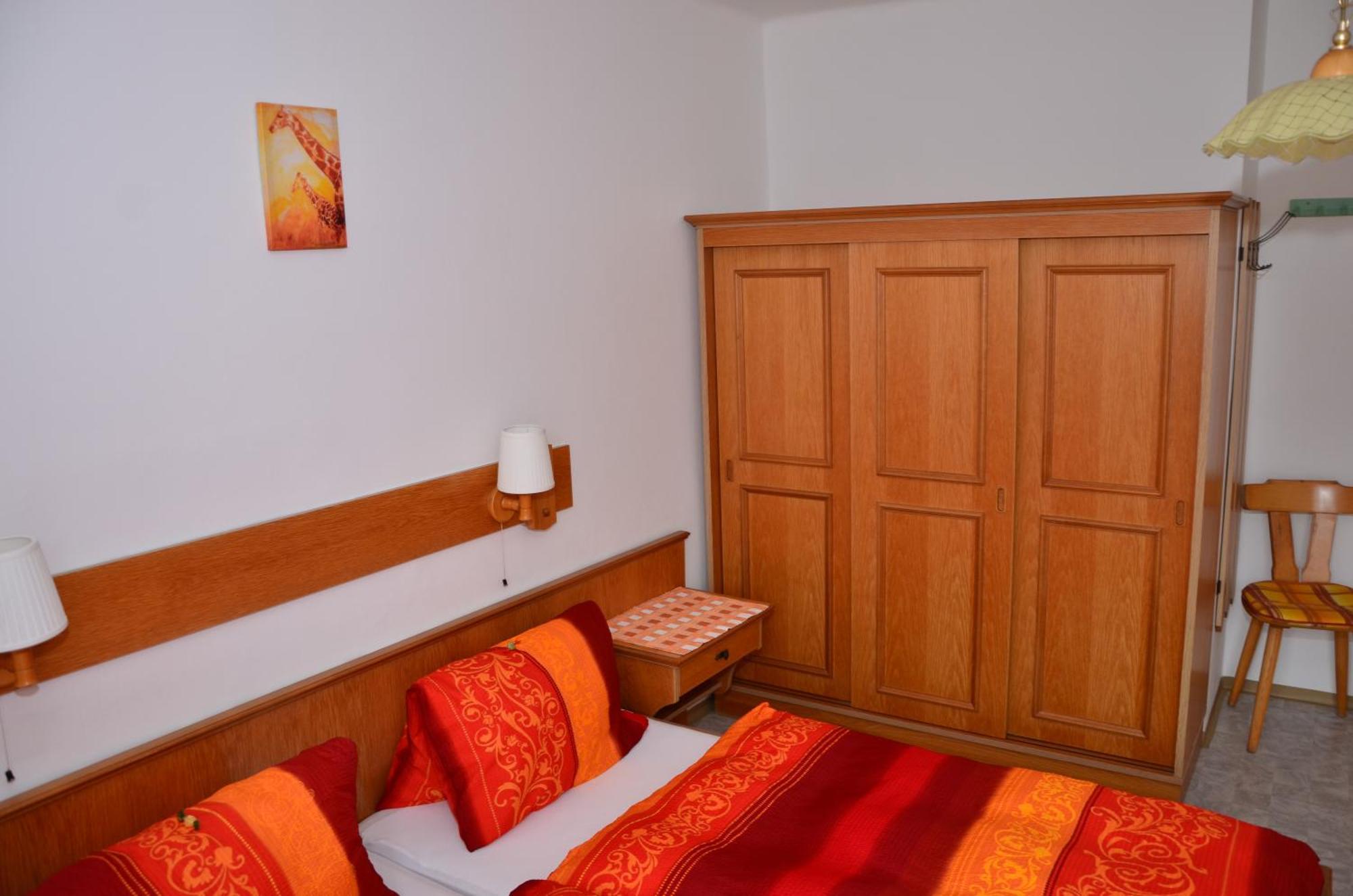 Hotel Haus Dachstein Schnitzer Eben Im Pongau Camera foto